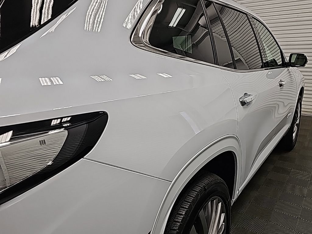 New 2026 Buick Enclave Avenir w/ Super Cruise Package image 9