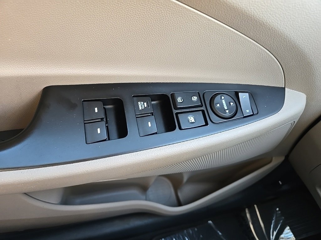 Used 2020 Hyundai Tucson SE image 28