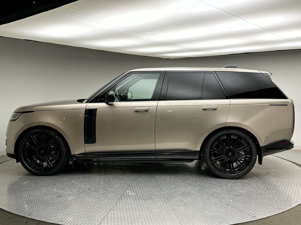 New 2027 Land Rover Range Rover SE AWD/4WD image 2