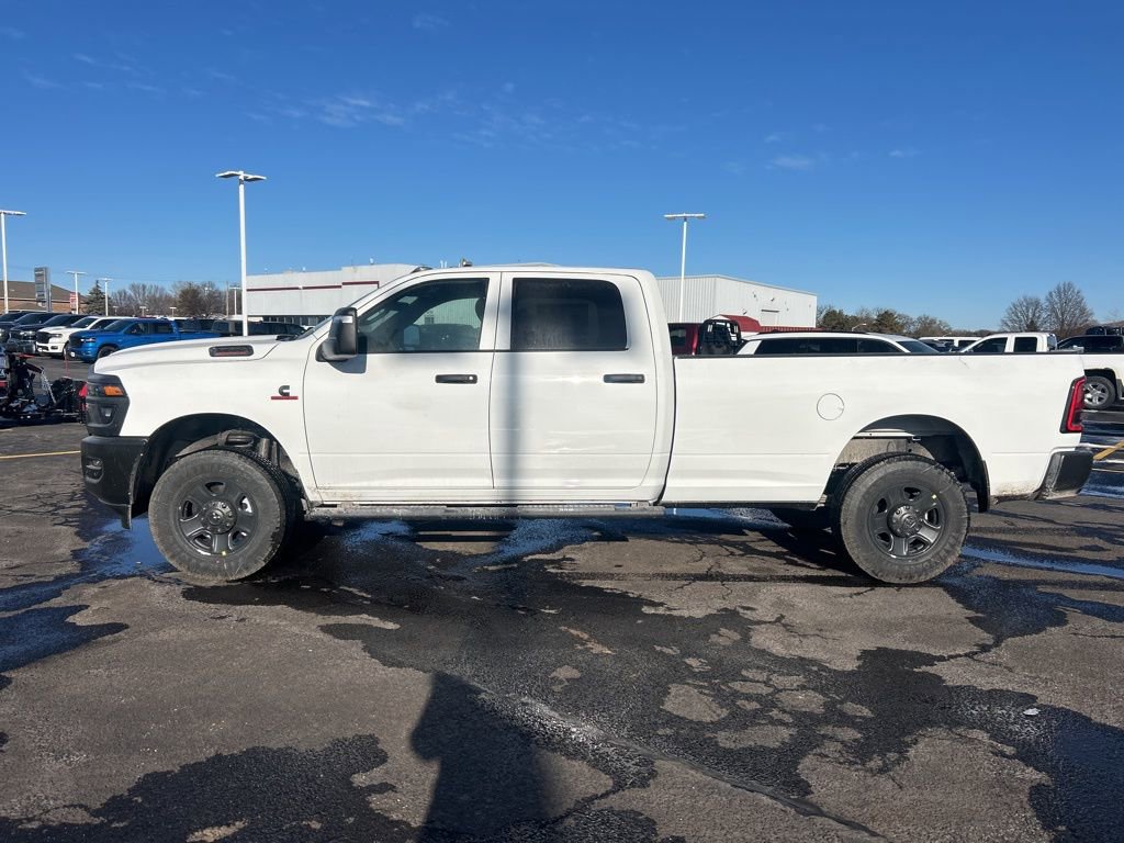 New 2026 RAM 3500 Tradesman AWD/4WD image 4