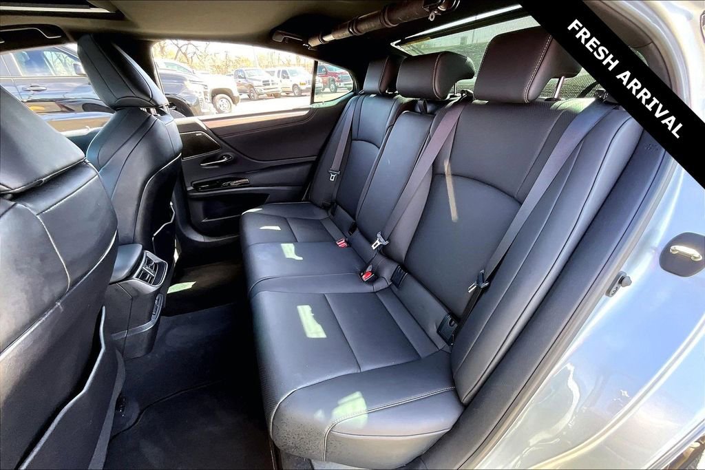 Used 2024 Lexus ES 350 F Sport w/ Accessory Package (Z2) image 21