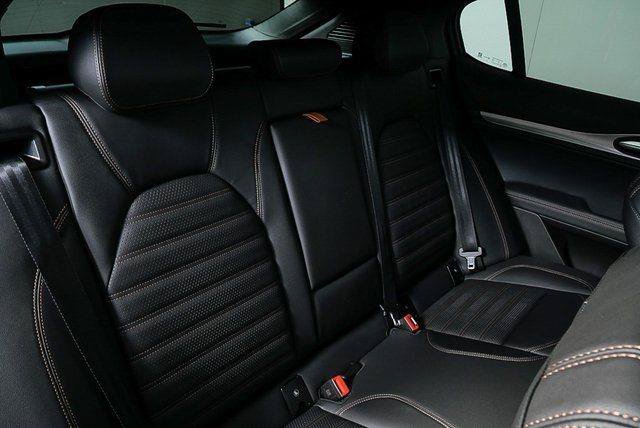 New 2025 Alfa Romeo Stelvio Sprint AWD/4WD image 22