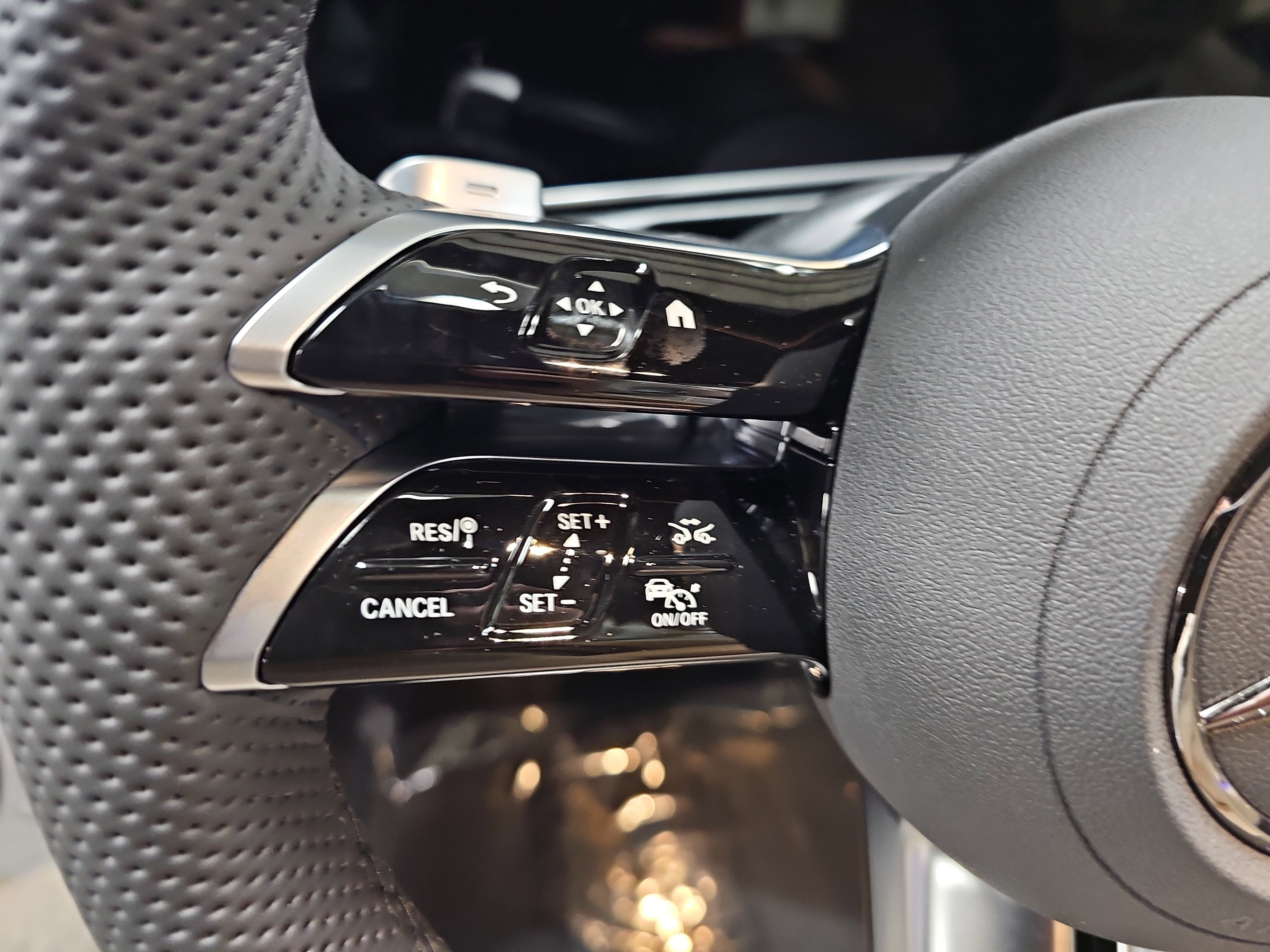 New 2026 Mercedes-Benz CLE 450 4MATIC Cabriolet image 19