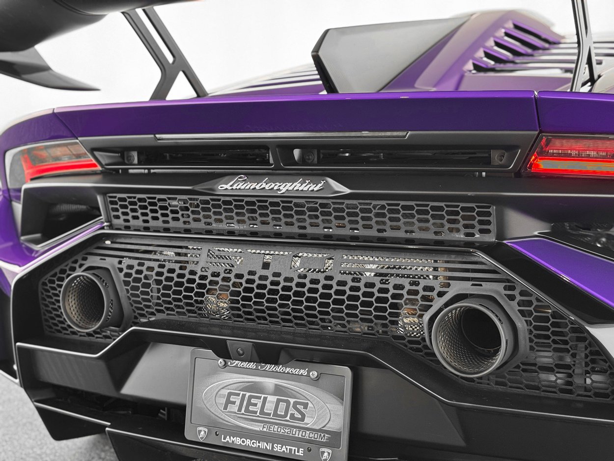 Used 2023 Lamborghini Huracan STO image 41