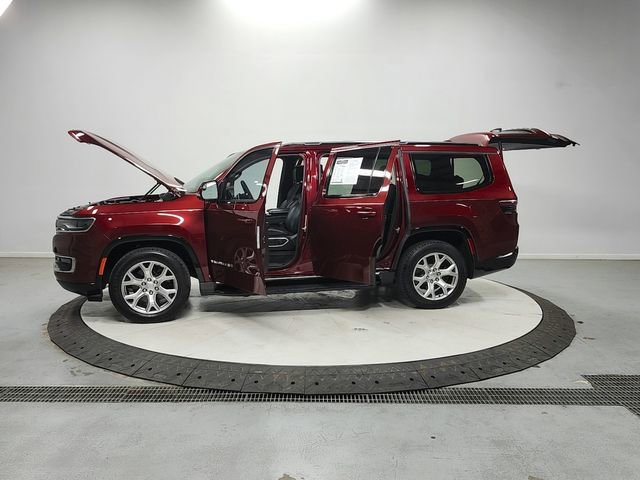 Used 2022 Jeep Wagoneer Series II RWD image 12