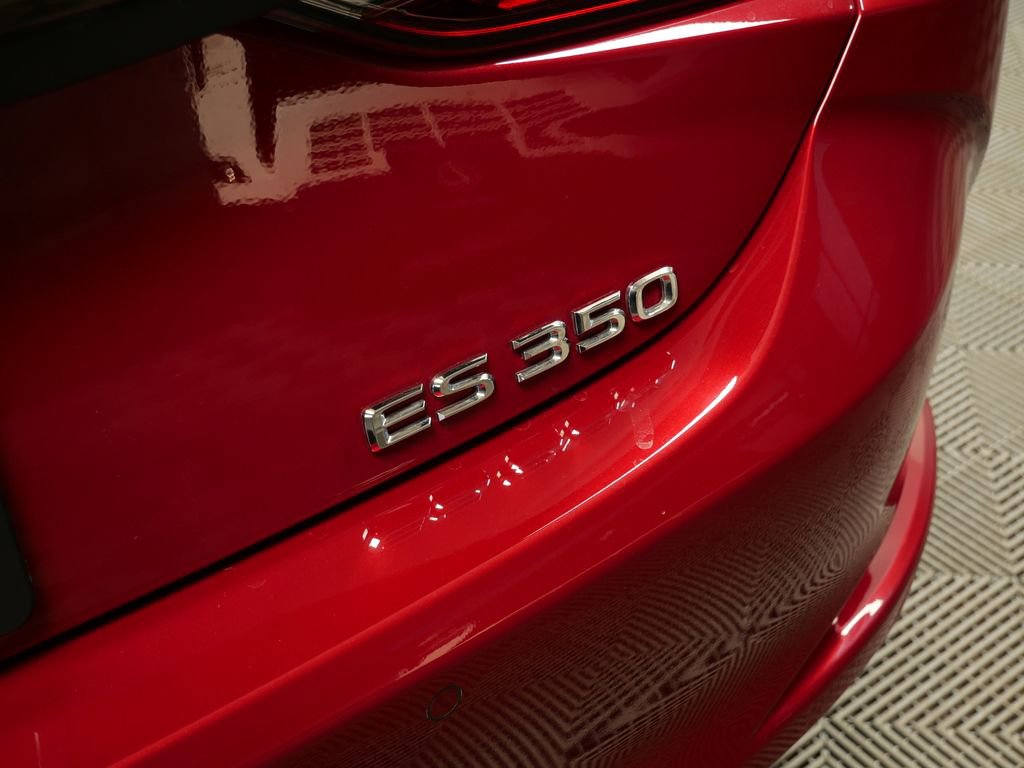Certified 2025 Lexus ES 350 w/ Premium Package image 9