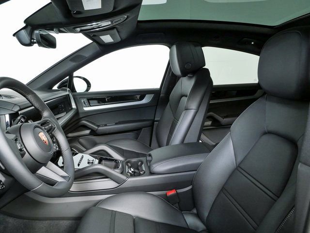 New 2026 Porsche Cayenne S image 5