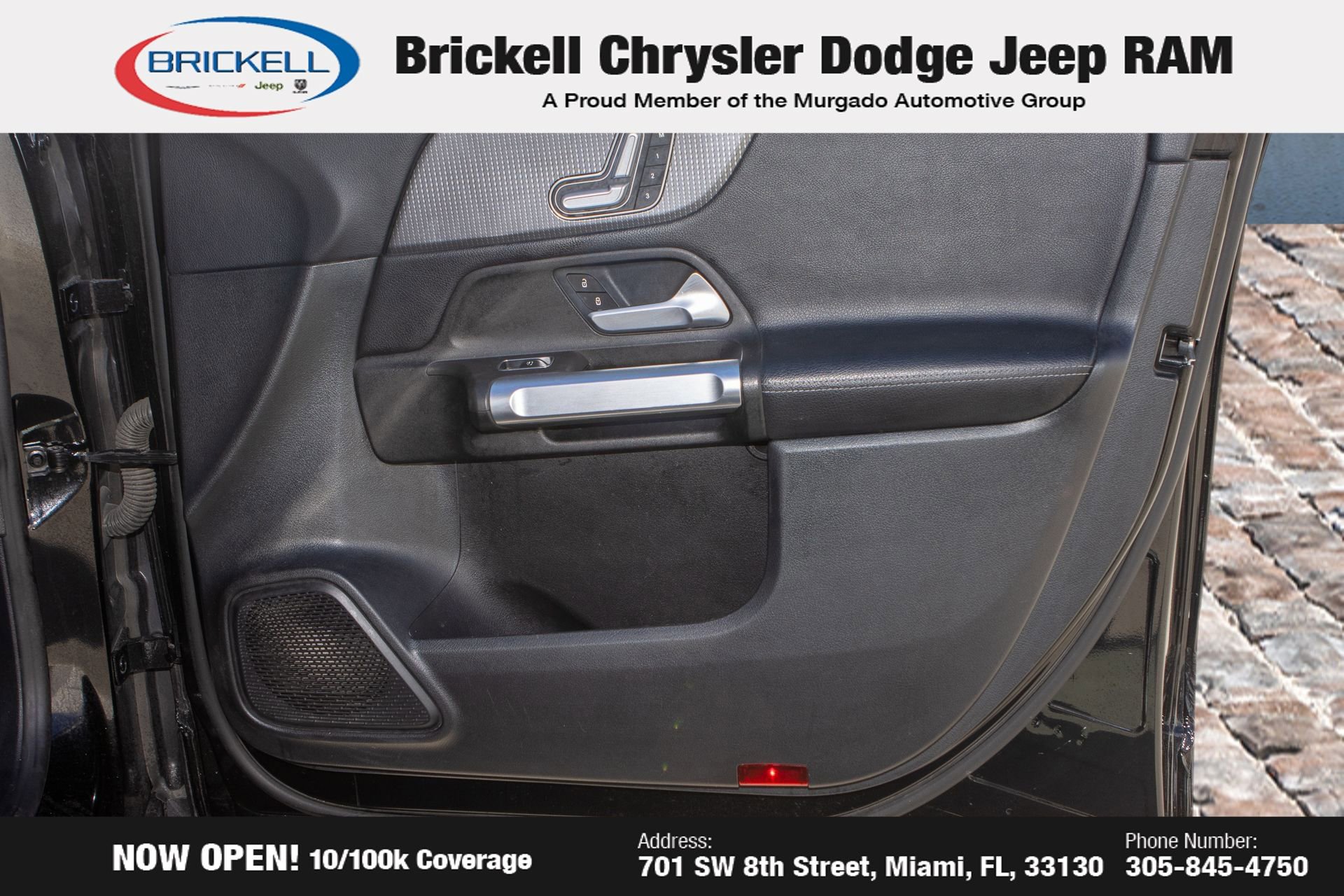 Used 2021 Mercedes-Benz GLB 250 4MATIC w/ Premium Package image 13