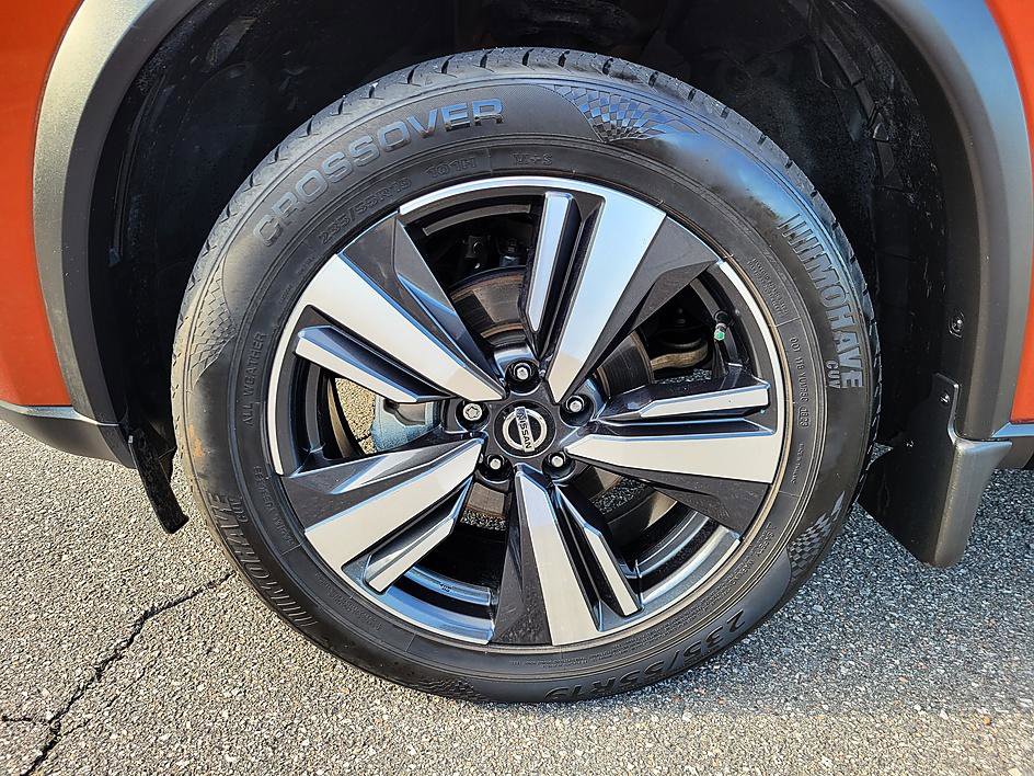 Used 2021 Nissan Rogue SL w/ Premium Package image 8