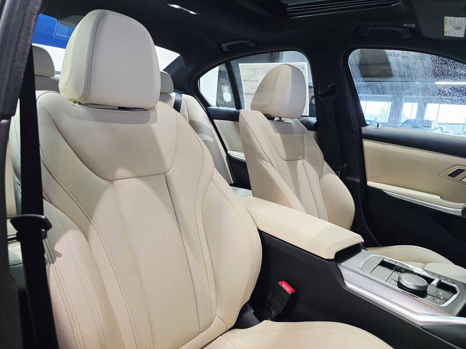 New 2026 BMW 330i xDrive Sedan w/ M Sport Package image 27