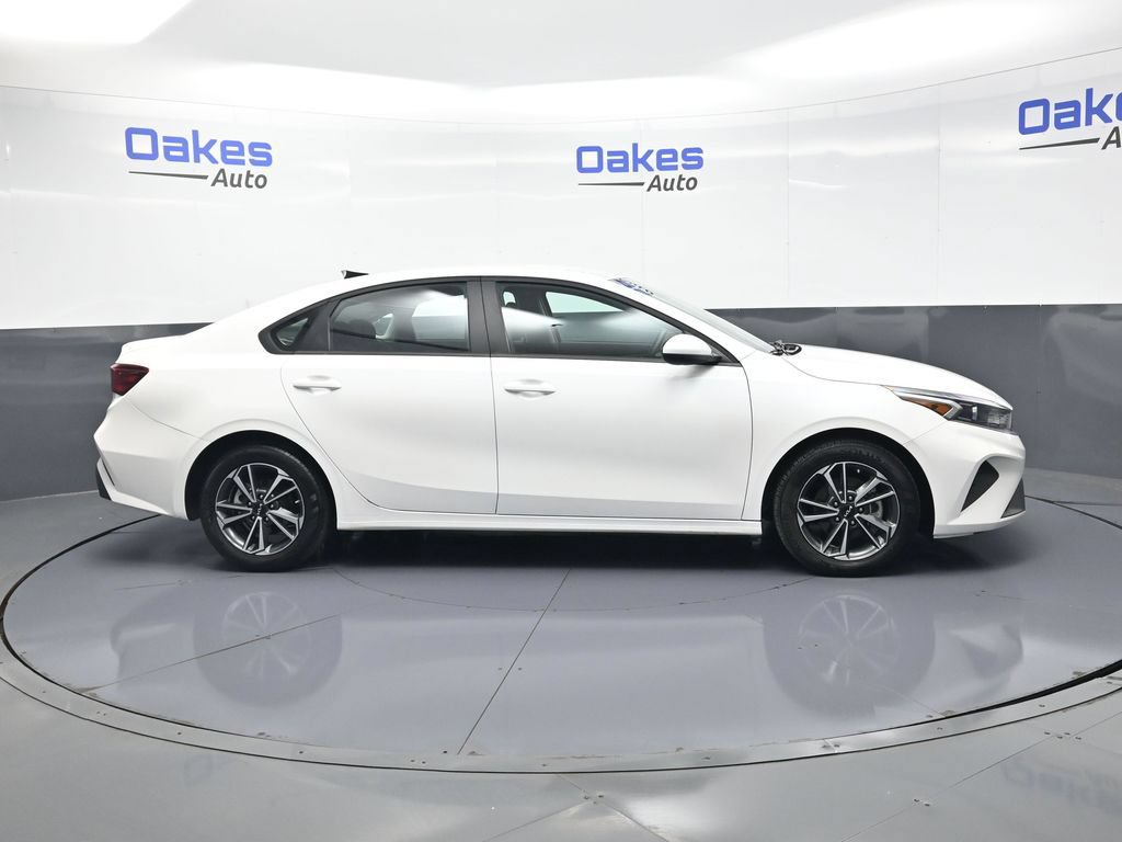 Certified 2024 Kia Forte LXS FWD image 8