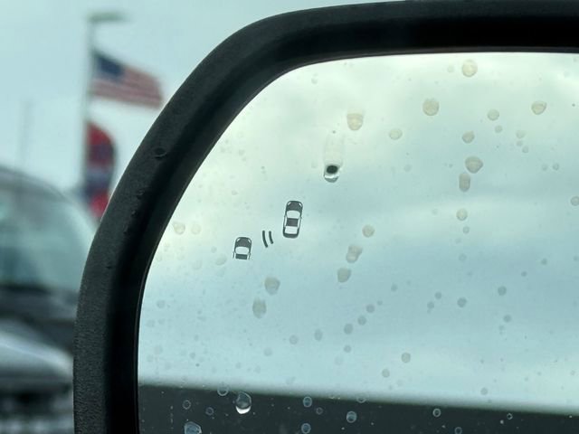 Certified 2024 Ford Edge SEL w/ Convenience Package image 24