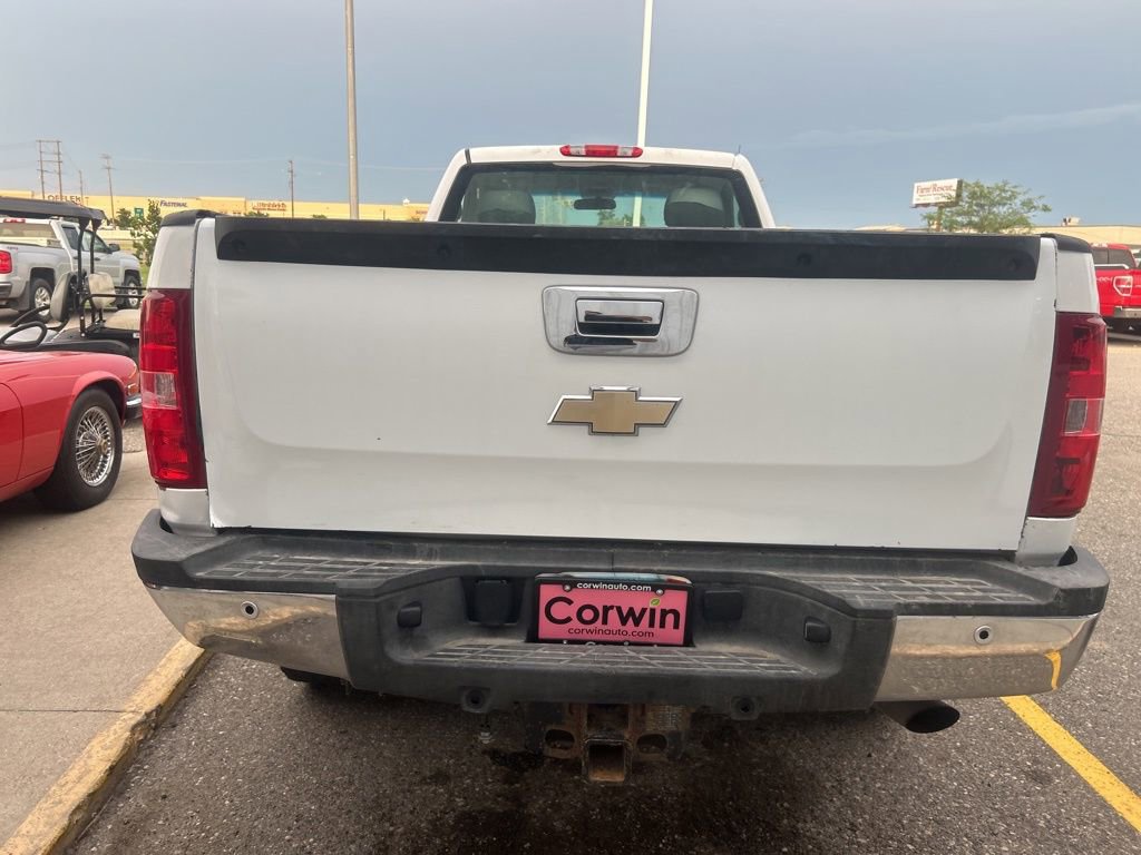 Used 2013 Chevrolet Silverado 2500 W/T w/ Snow Plow Prep Package image 4