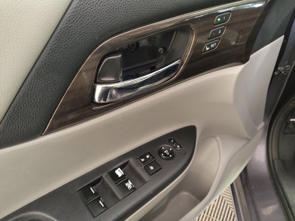 Used 2017 Honda Accord EX-L image 27