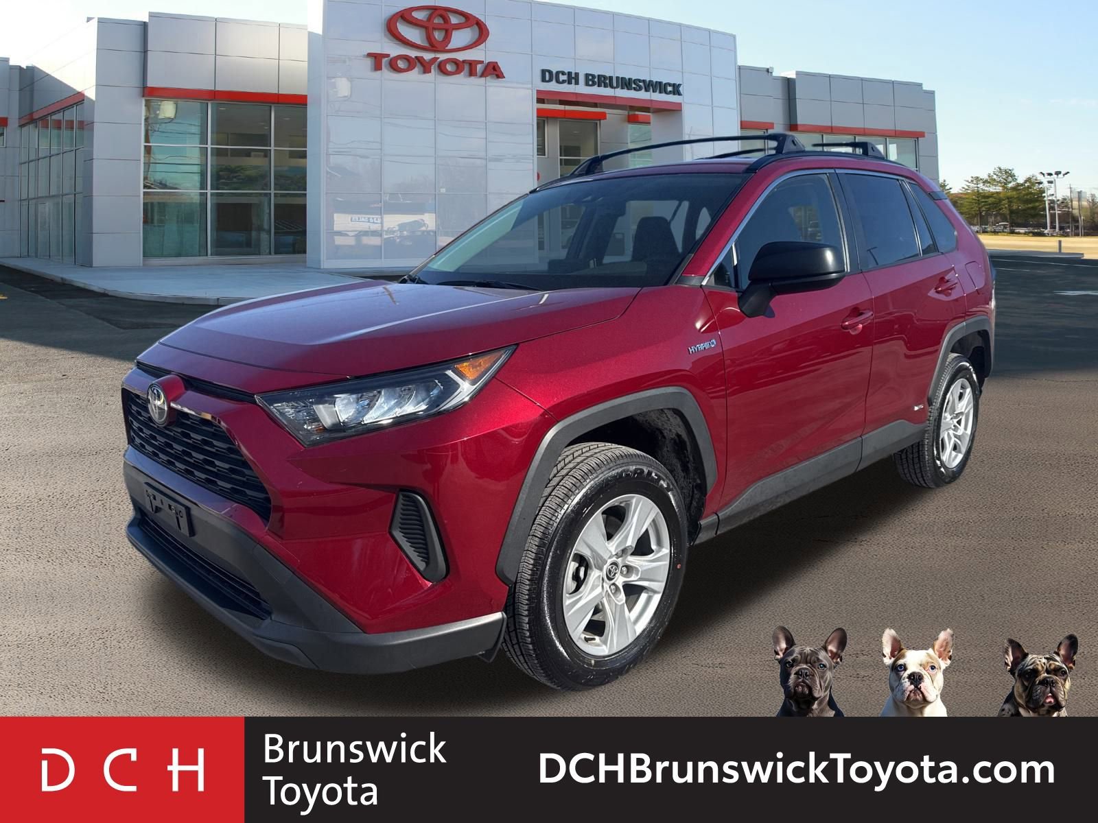 Used 2021 Toyota RAV4 LE image 1
