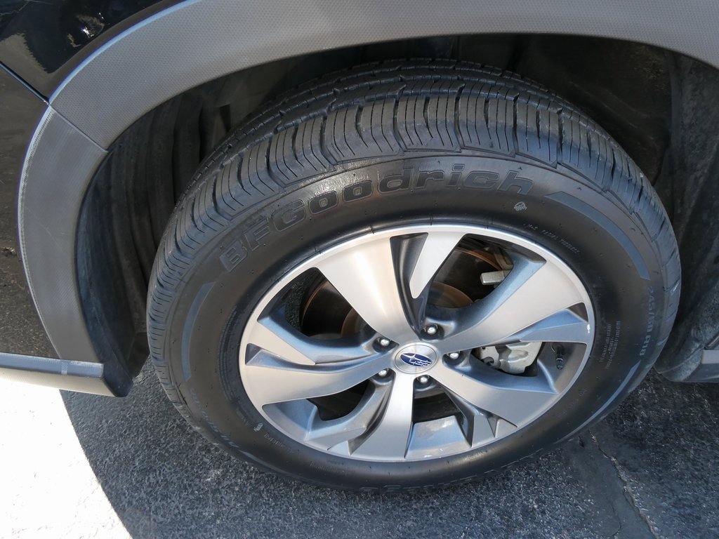 Used 2019 Subaru Ascent Premium image 10
