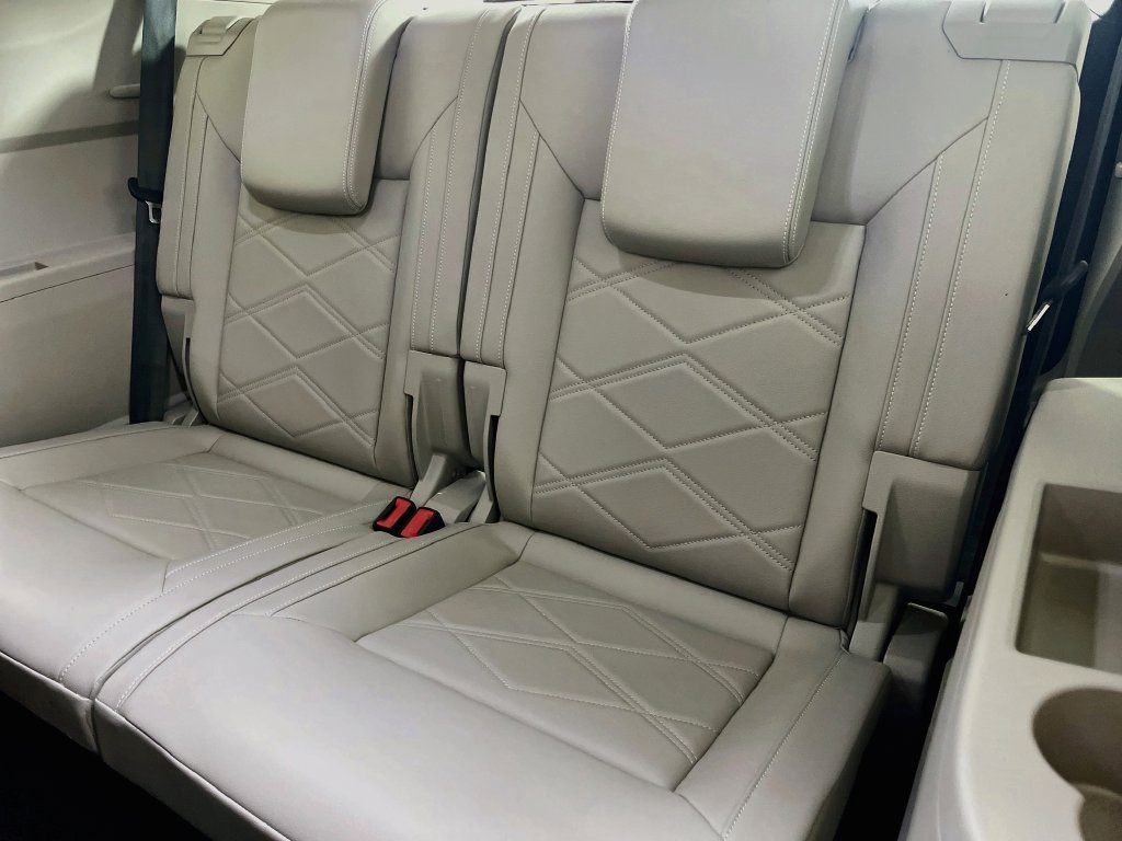 Used 2024 Volkswagen Atlas SE AWD/4WD image 29