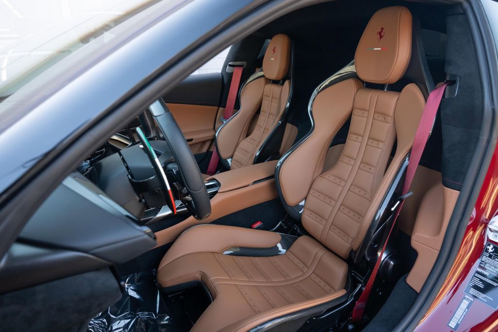 Used 2025 Ferrari 12Cilindri image 31