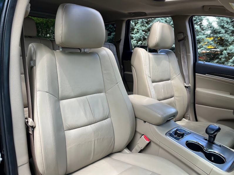 Used 2014 Jeep Grand Cherokee Limited AWD/4WD image 36