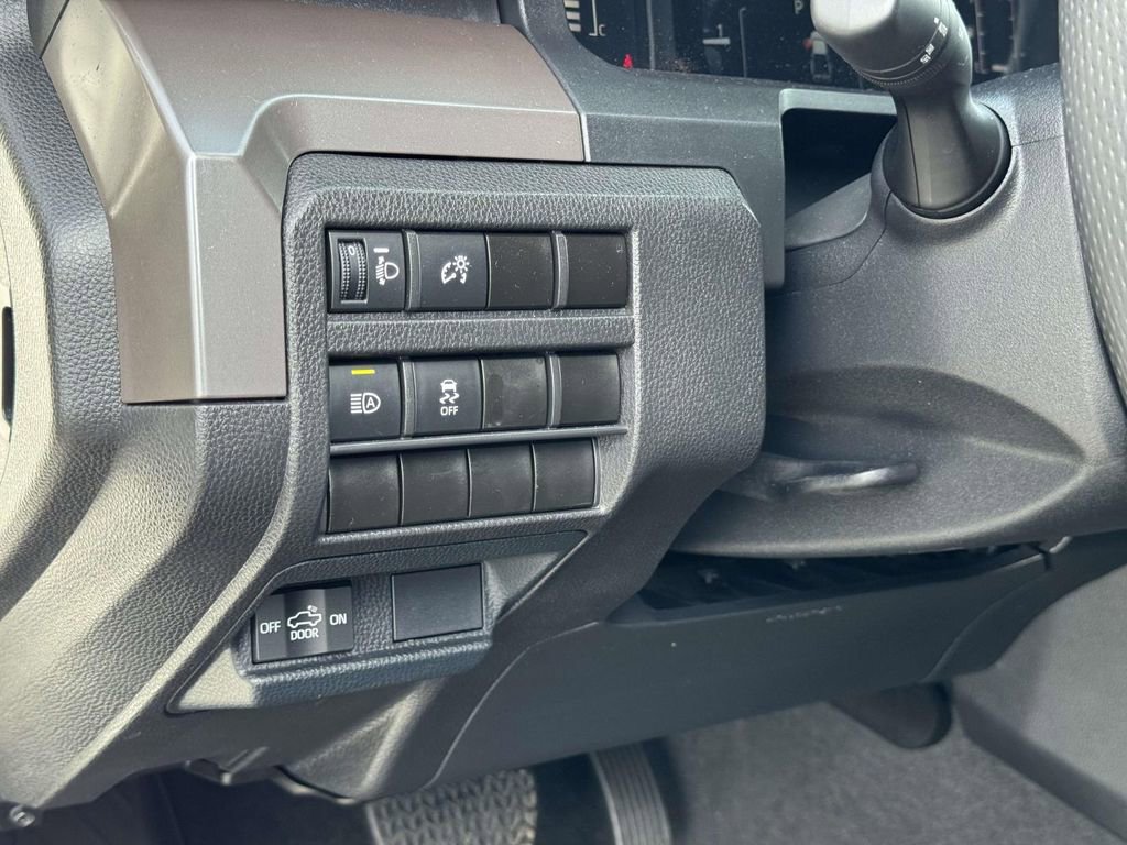 Used 2024 Toyota Tacoma SR5 image 9