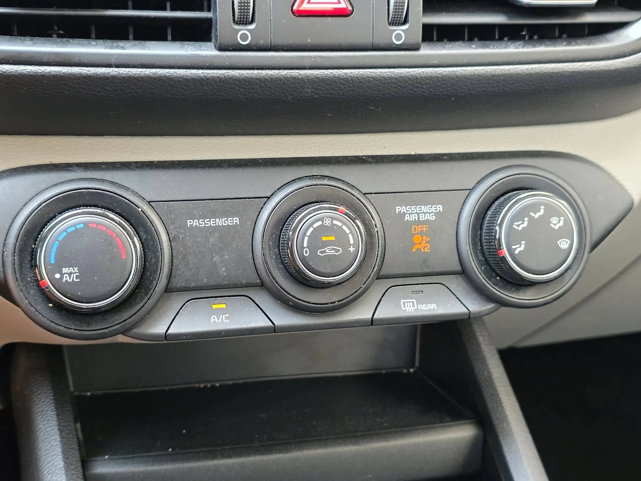 Used 2021 Kia Forte LXS FWD image 25