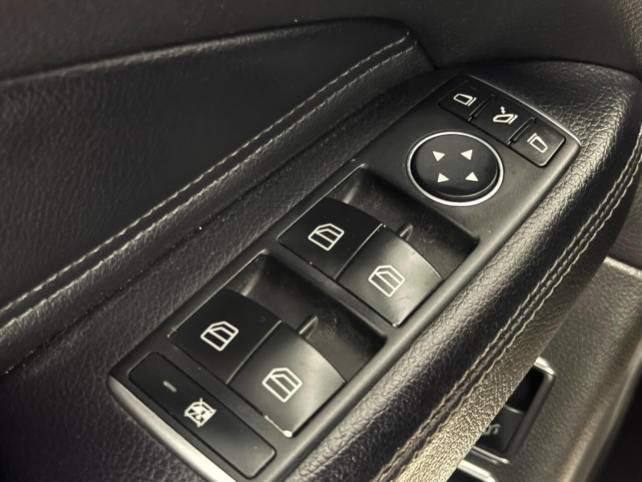 Used 2018 Mercedes-Benz GLS 450 4MATIC image 37