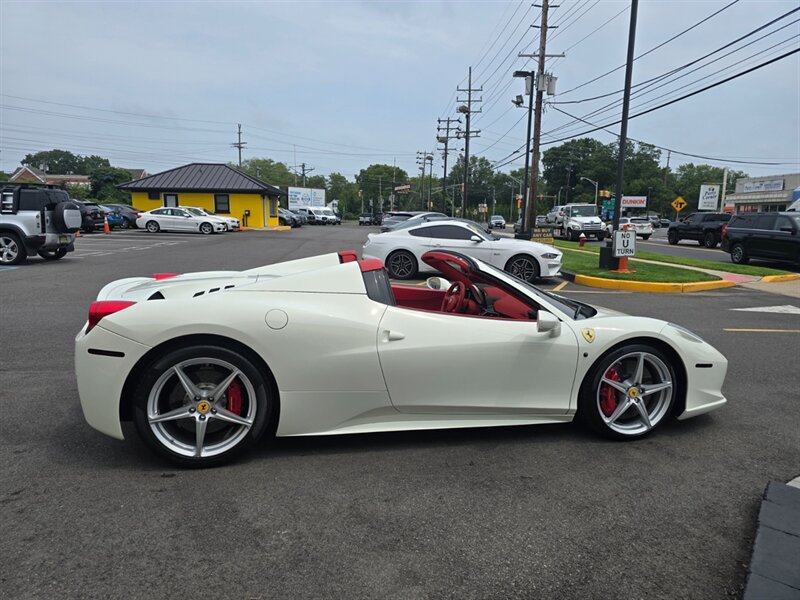 Used 2015 Ferrari 458 Spider RWD image 39