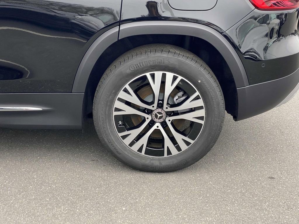Certified 2025 Mercedes-Benz GLB 250 image 9