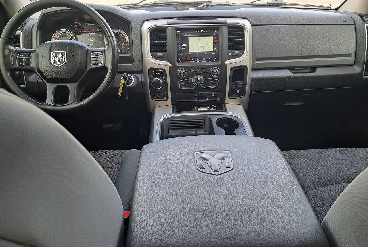 Used 2019 RAM 1500 Warlock AWD/4WD image 4