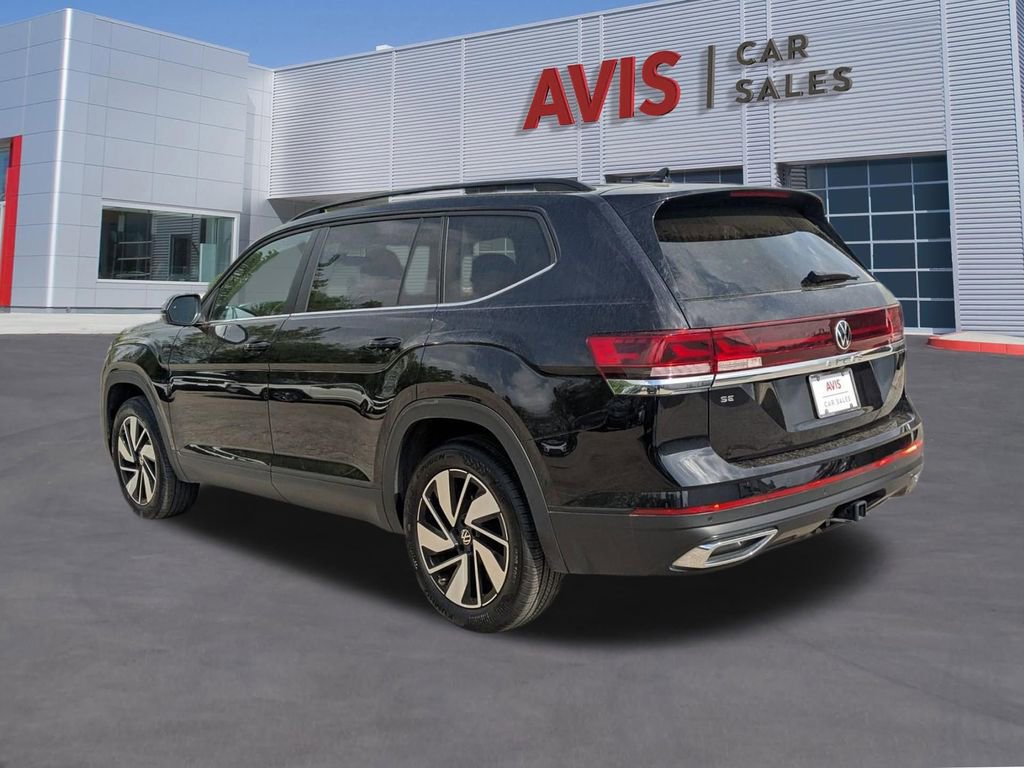 Used 2025 Volkswagen Atlas SE image 9