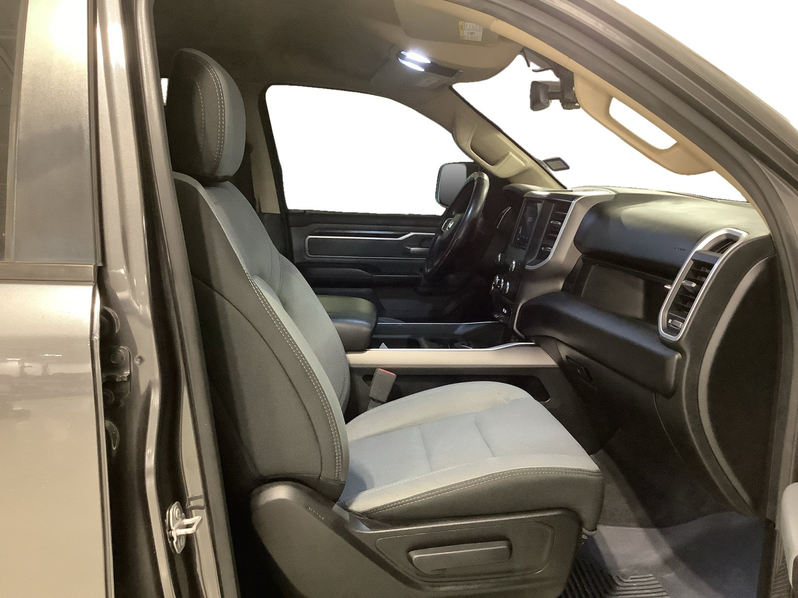 Used 2020 RAM 1500 Big Horn RWD image 20