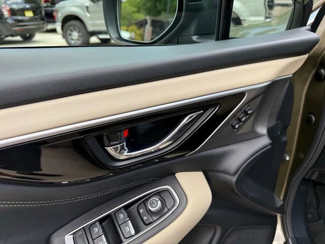 Used 2022 Subaru Outback Limited AWD/4WD image 15