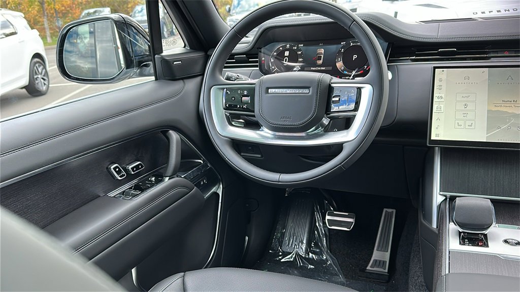 New 2025 Land Rover Range Rover SE image 22