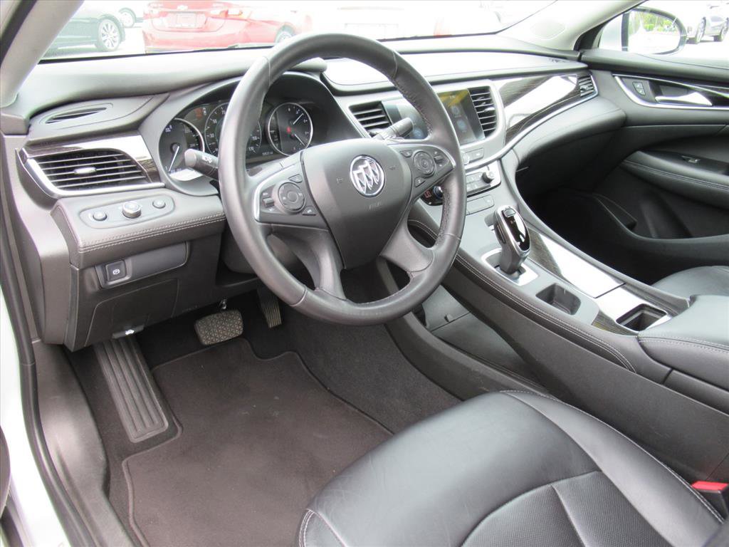 Used 2018 Buick LaCrosse Essence image 15