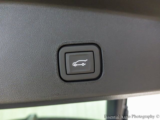 New 2025 Cadillac Lyriq Sport w/ LPO, Floor Liner Package image 21