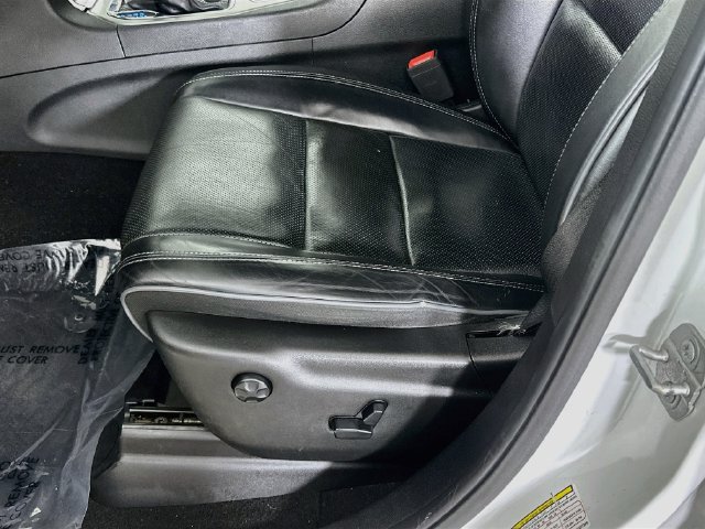 Used 2019 Jeep Grand Cherokee Overland AWD/4WD image 29