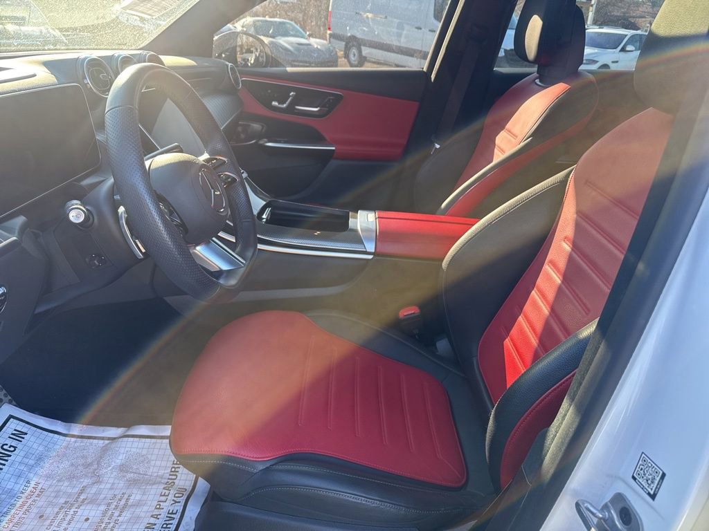 Used 2024 Mercedes-Benz GLC 300 4MATIC image 28