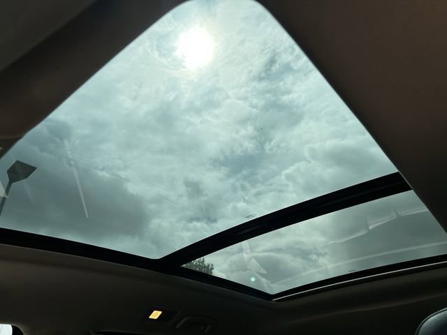 Used 2019 Volkswagen Atlas SE w/ Panoramic Sunroof Package FWD image 28