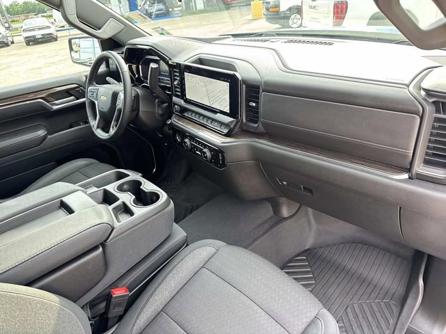 Used 2023 Chevrolet Silverado 1500 LT AWD/4WD image 30