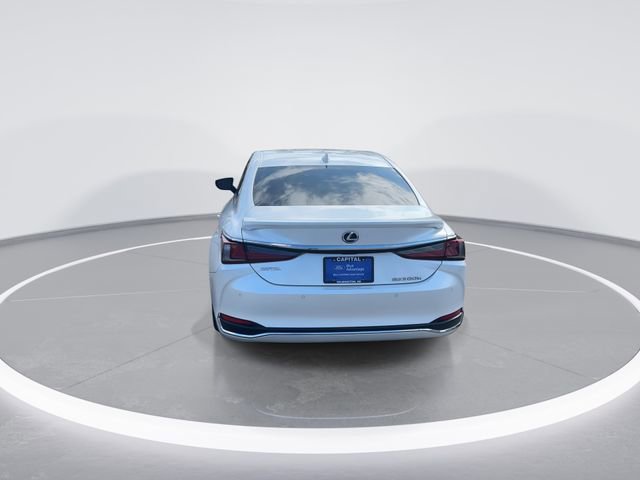 Used 2024 Lexus ES 300h Ultra Luxury w/ Accessory Package (Z2) image 6