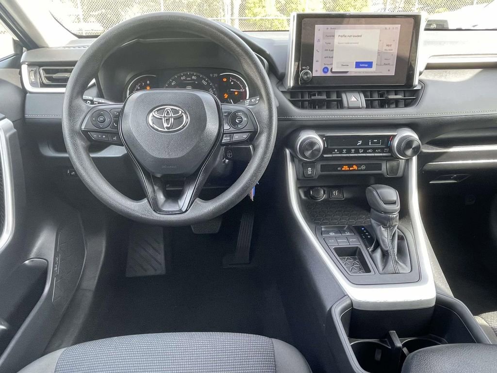 Used 2023 Toyota RAV4 LE FWD image 17