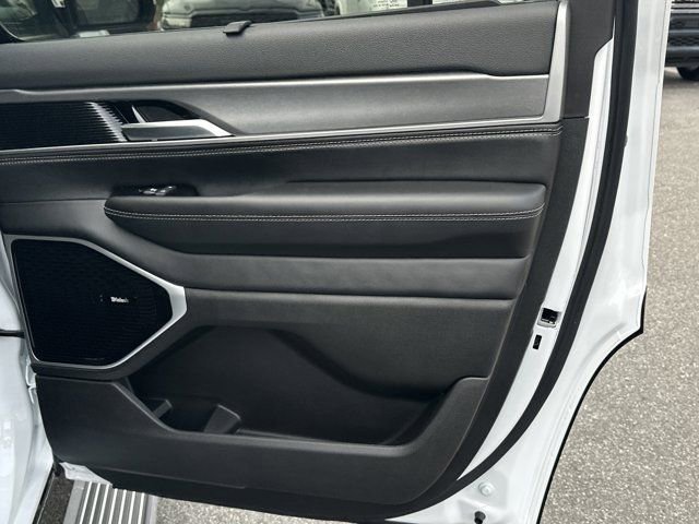 New 2026 Jeep Grand Wagoneer Limited image 18