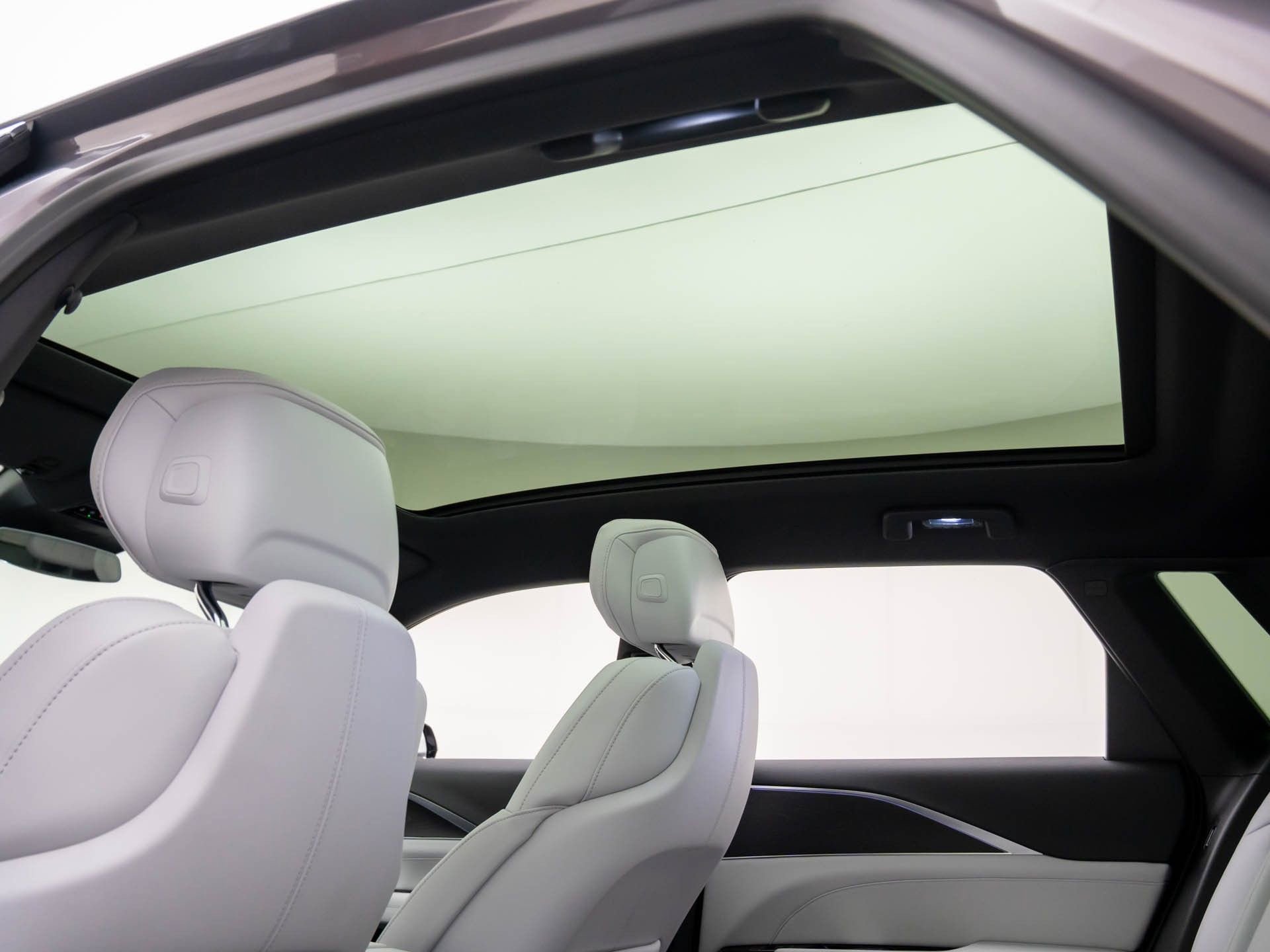 New 2026 Cadillac Lyriq Luxury image 11