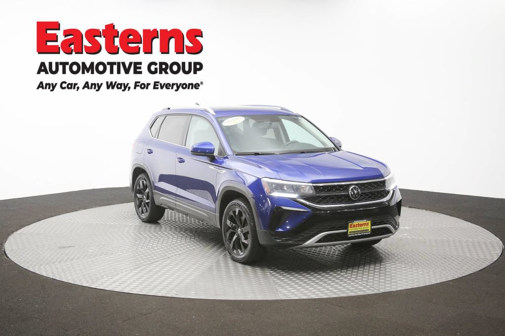 Used 2022 Volkswagen Taos SE w/ Panoramic Sunroof Package FWD image 50