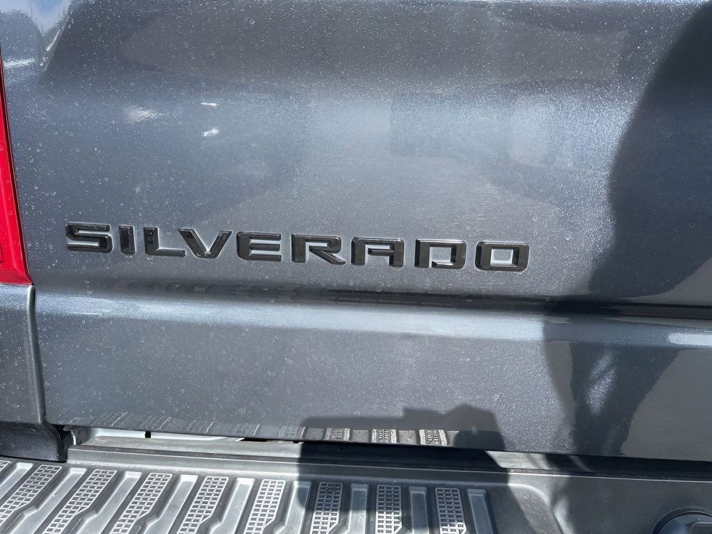 Used 2021 Chevrolet Silverado 1500 LT Trail Boss w/ Convenience Package II AWD/4WD image 17