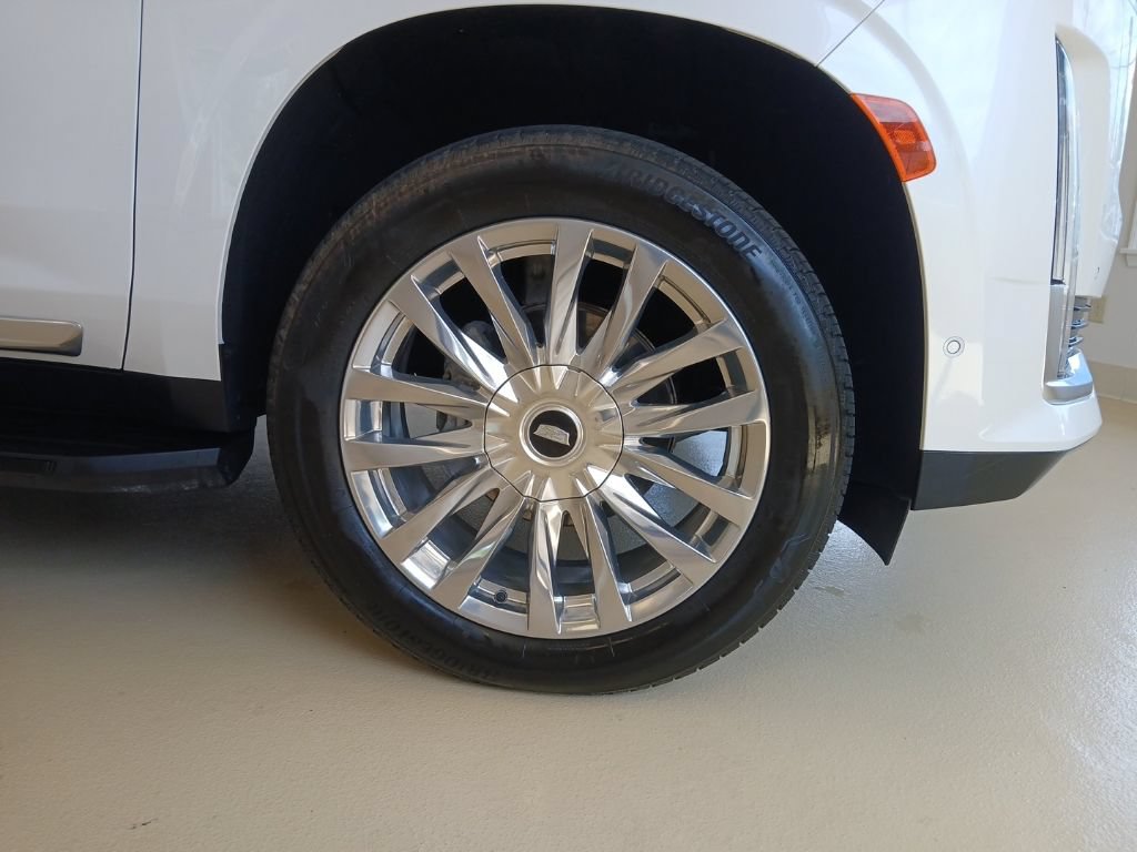 Certified 2023 Cadillac Escalade Premium Luxury AWD/4WD image 7
