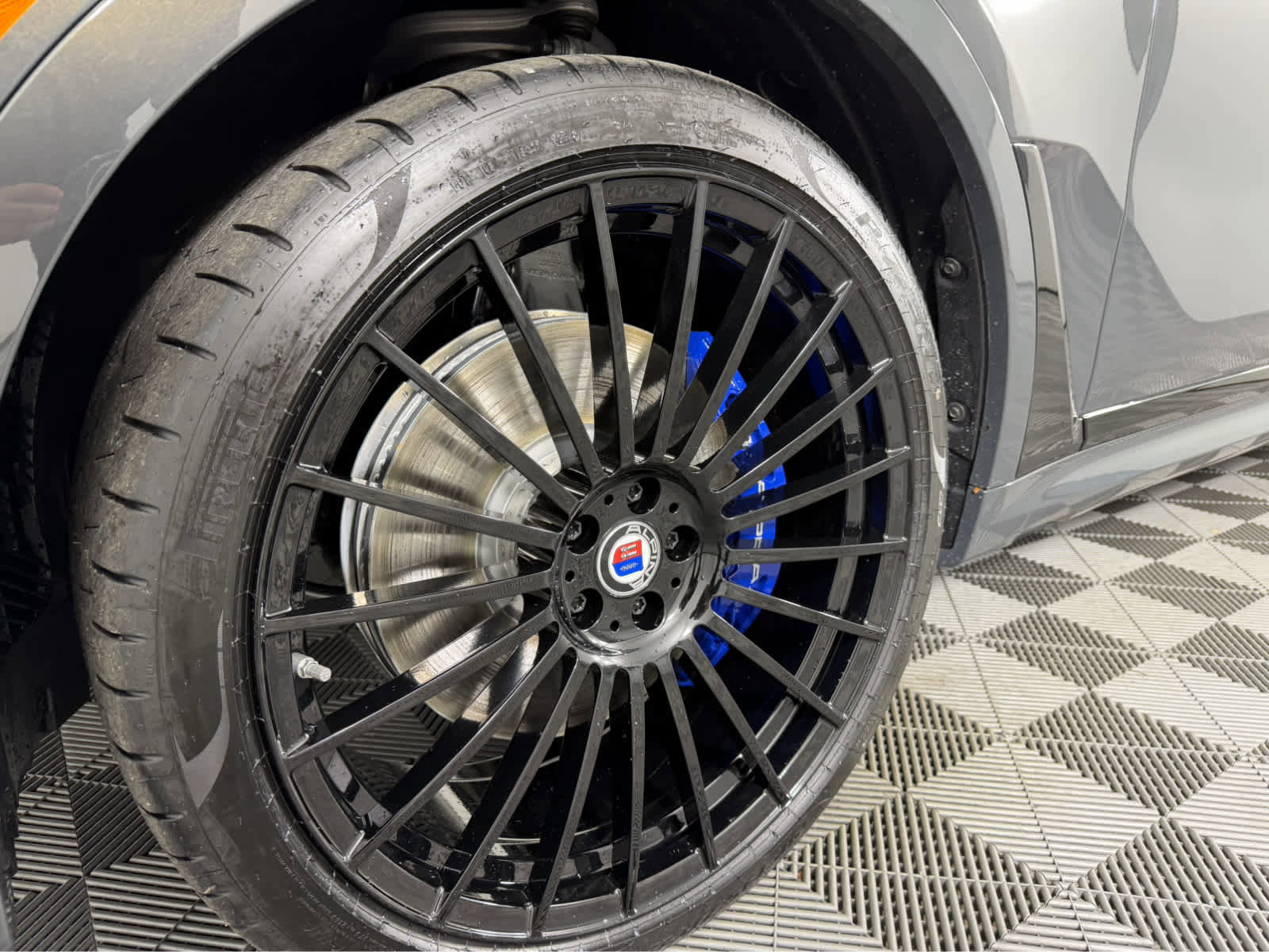 New 2026 BMW ALPINA XB7 image 23