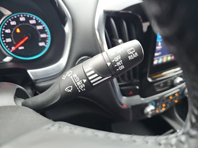 Used 2021 Chevrolet Traverse LT image 45