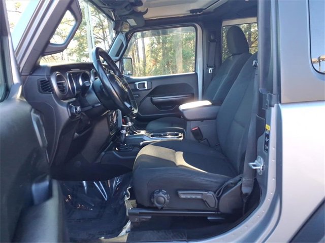 Used 2020 Jeep Wrangler Sport image 14