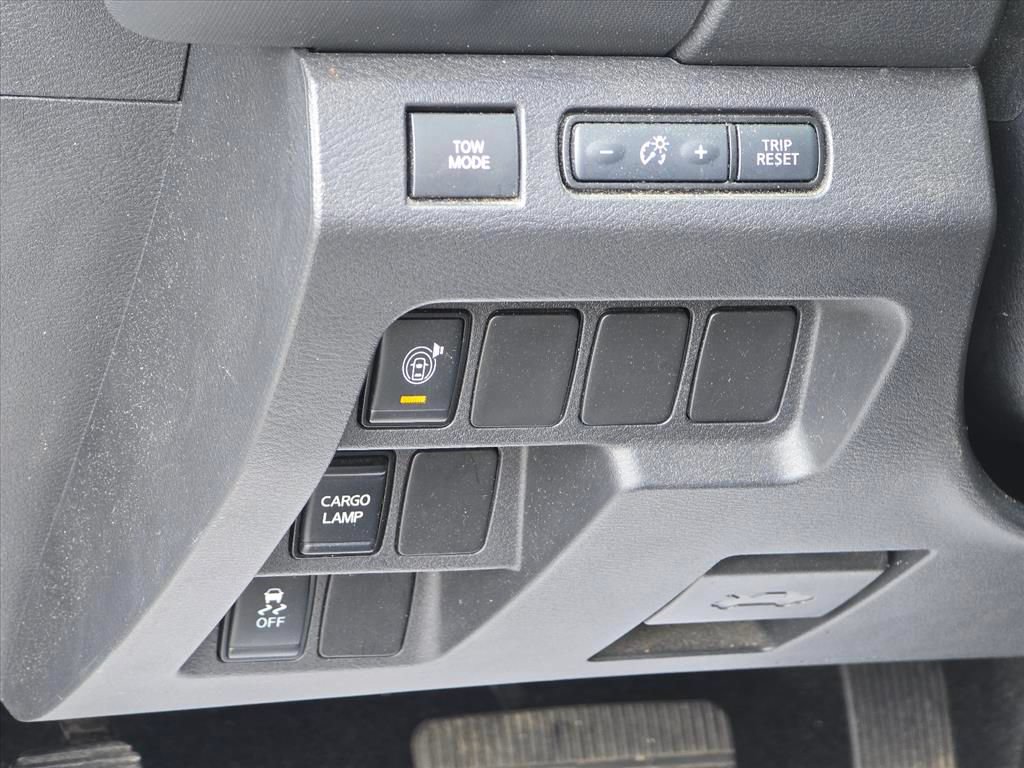 Used 2022 Nissan Frontier S w/ Technology Package RWD image 8